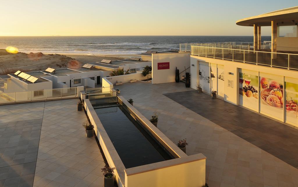 Praia Del Rey Bythe Pools Praia del Rei Exterior photo